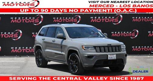 Sting Gray Clearcoat 2022 Jeep Grand Cherokee WK Laredo