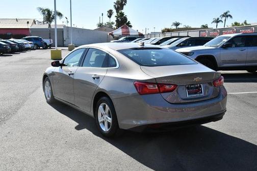 Mineral Gray Metallic 2023 Chevrolet Malibu LT