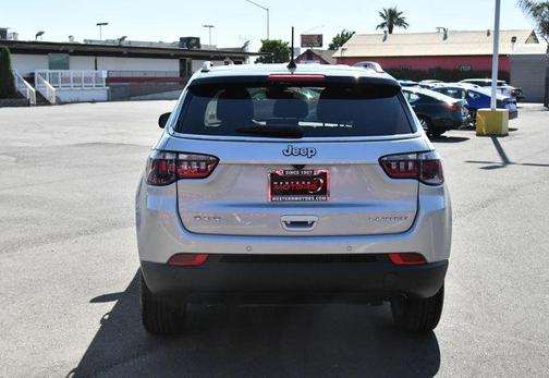 Silver Zynith 2025 Jeep Compass Limited