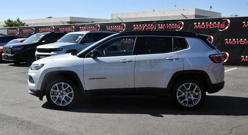 Silver Zynith 2025 Jeep Compass Limited