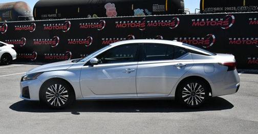 Brilliant Silver Metallic 2023 Nissan Altima 2.5 SV