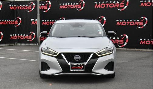 2023 Nissan Maxima SV