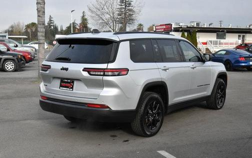 2024 Jeep Grand Cherokee L Laredo