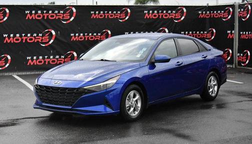 2023 Hyundai ELANTRA SE