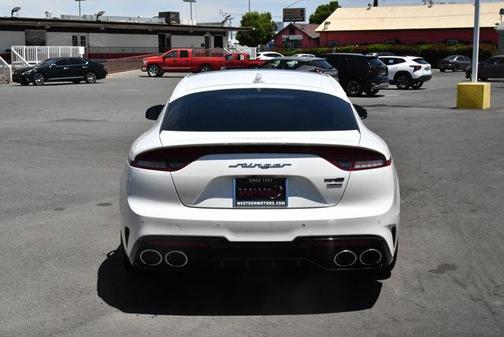 2022 Kia Stinger GT-Line