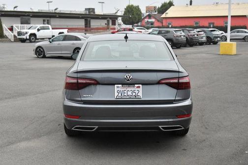 2020 Volkswagen Jetta 1.4T R-Line