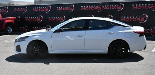 2023 Nissan Altima 2.5 SR