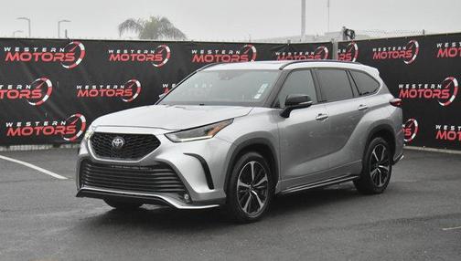 2022 Toyota Highlander XSE