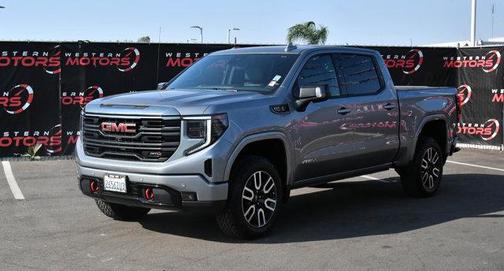 2023 GMC Sierra 1500 AT4
