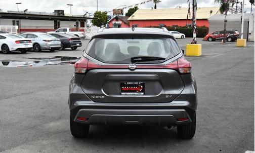 2024 Nissan Kicks SV