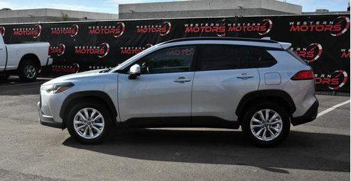 2023 Toyota Corolla Cross LE