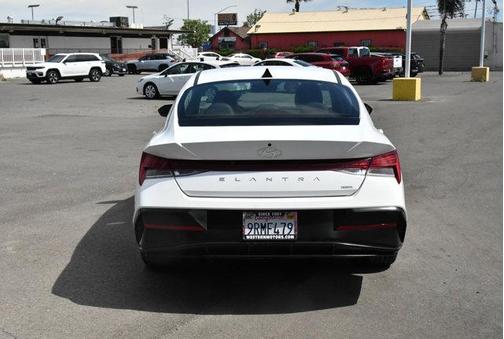 2025 Hyundai ELANTRA HEV Limited