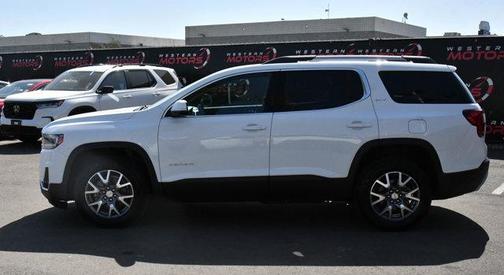 2023 GMC Acadia SLT