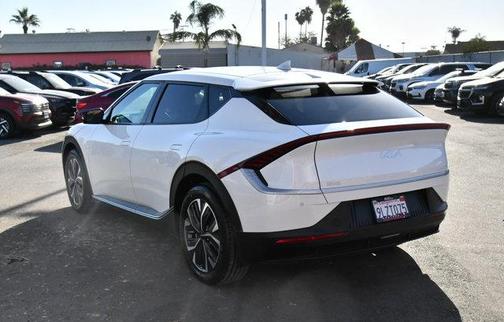 Snow White Pearl 2024 Kia EV6 Light Long Range