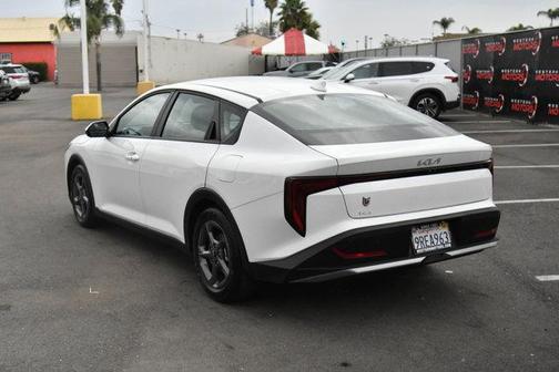 2025 Kia K4