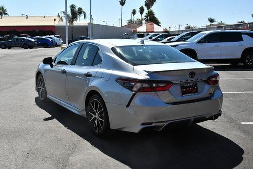 2023 Toyota Camry SE
