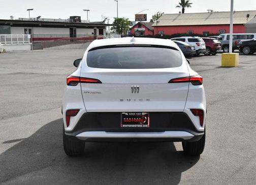 Summit White 2025 Buick Envista Preferred