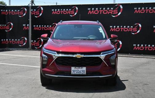 2025 Chevrolet Trax LT