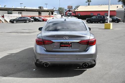 2023 INFINITI Q50 LUXE