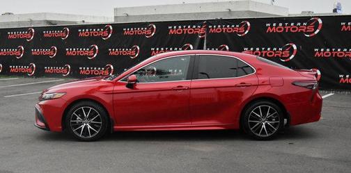 2023 Toyota Camry SE