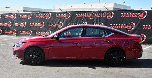 2023 Nissan Altima 2.5 SR