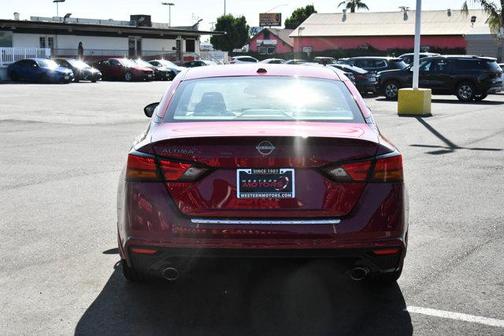 2023 Nissan Altima 2.5 SR