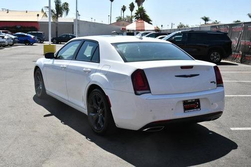 2021 Chrysler 300 S