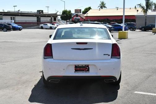 2021 Chrysler 300 S