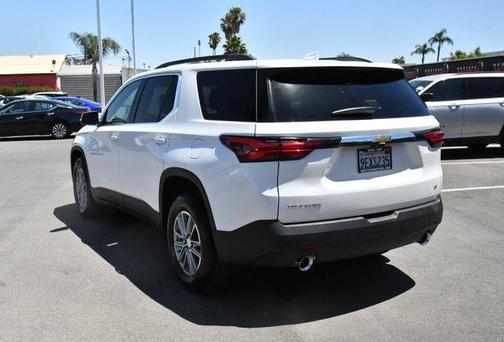 Summit White 2023 Chevrolet Traverse LT Cloth