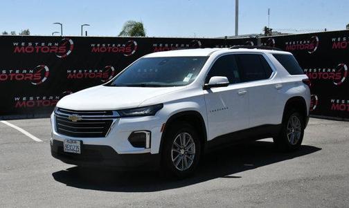 Summit White 2023 Chevrolet Traverse LT Cloth