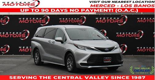 2023 Toyota Sienna LE