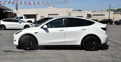 White 2023 Tesla Model Y Long Range