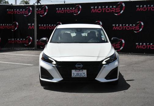 White 2024 Nissan Altima 2.5 SV