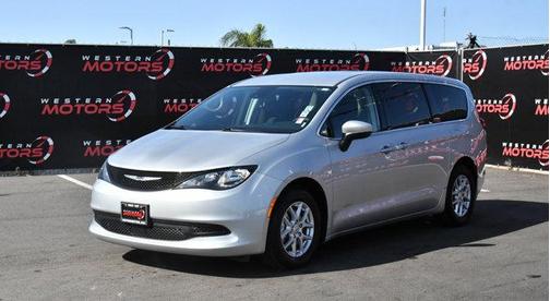 2023 Chrysler Voyager LX