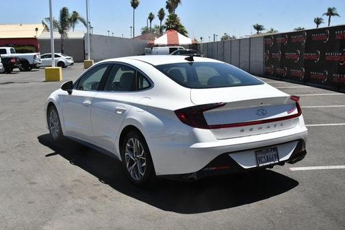 2022 Hyundai SONATA SEL