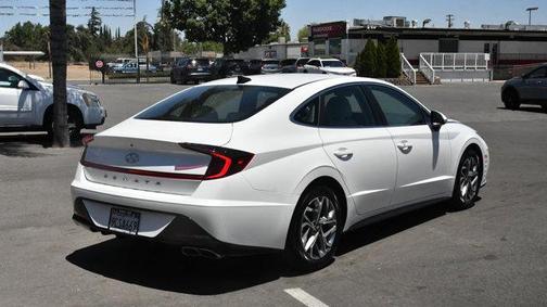 2022 Hyundai SONATA SEL