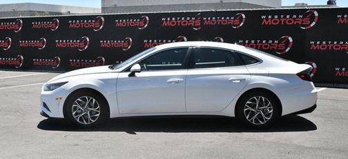 2022 Hyundai SONATA SEL