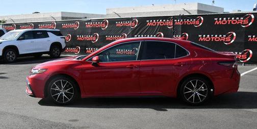 2021 Toyota Camry SE