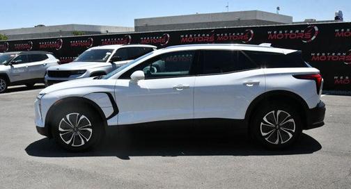 Summit White 2024 Chevrolet Blazer EV eAWD LT