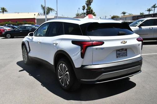 Summit White 2024 Chevrolet Blazer EV eAWD LT