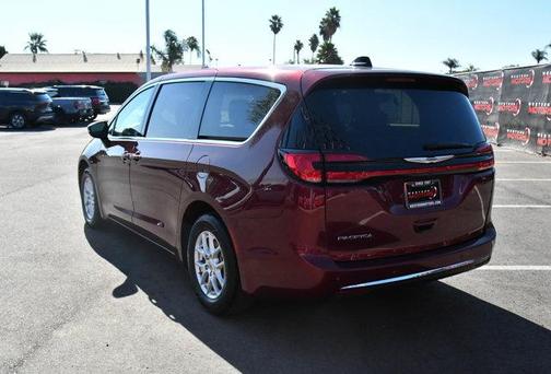 2023 Chrysler Pacifica Touring-L