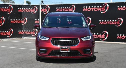 2023 Chrysler Pacifica Touring-L