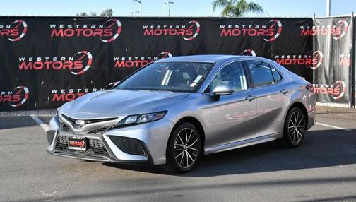 2024 Toyota Camry SE
