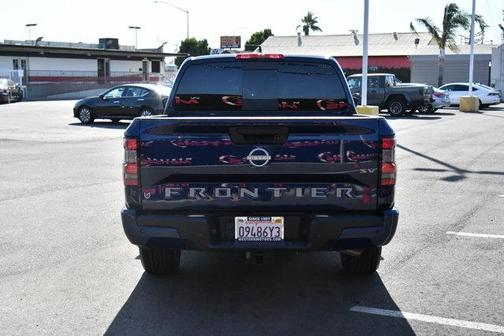 2023 Nissan Frontier SV