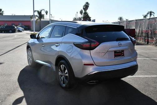 2023 Nissan Murano SV