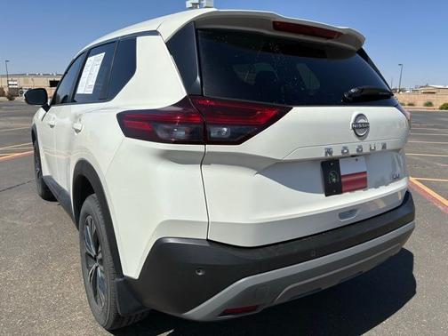 White 2023 Nissan Rogue SV