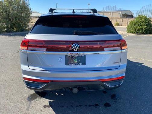 2024 Volkswagen Atlas Cross Sport 2.0T SE w/Technology