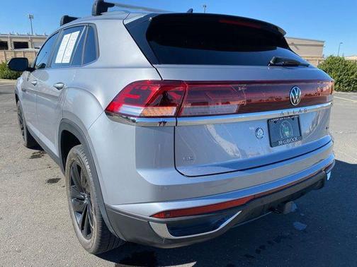 2024 Volkswagen Atlas Cross Sport 2.0T SE w/Technology