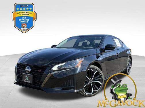 Black 2023 Nissan Altima 2.5 SR