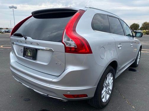 2016 Volvo XC60 T5 Drive-E Premier